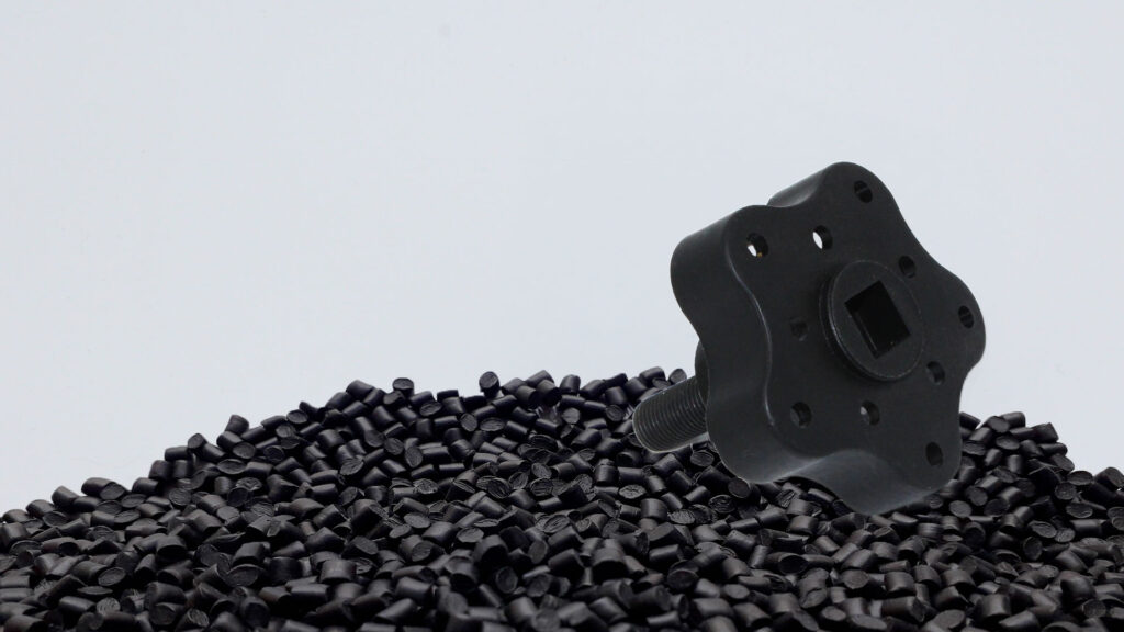 Custom injection molding industrial applications​